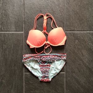 Hollister Peach Push-up Bikini Top Paired With
